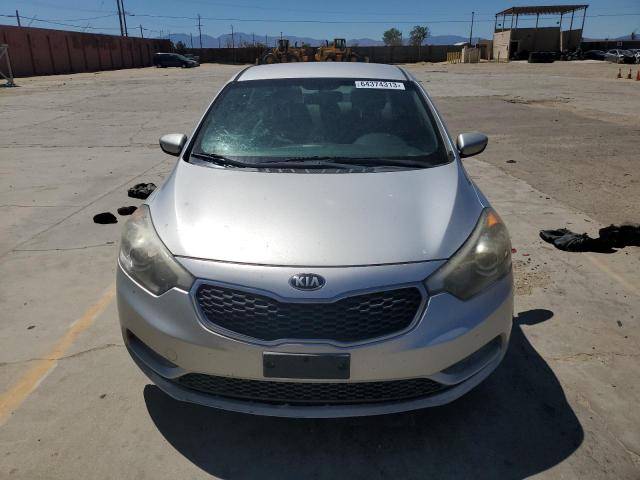 Photo 4 VIN: KNAFK4A64F5303192 - KIA FORTE LX 