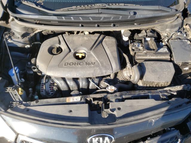 Photo 6 VIN: KNAFK4A64F5313625 - KIA FORTE LX 