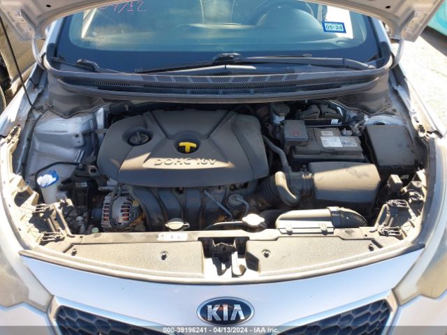 Photo 9 VIN: KNAFK4A64F5329923 - KIA FORTE 