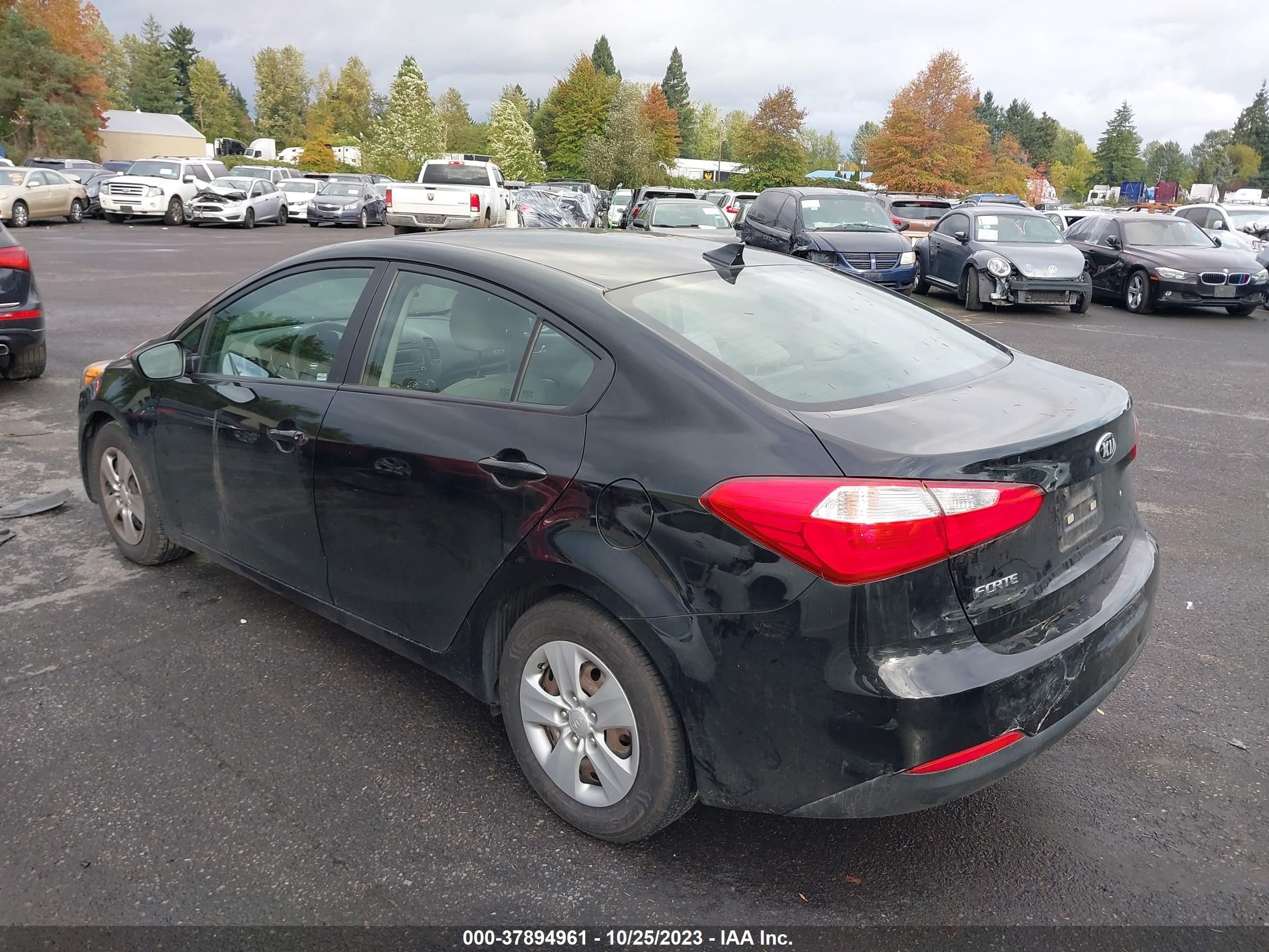 Photo 2 VIN: KNAFK4A64F5386140 - KIA FORTE 