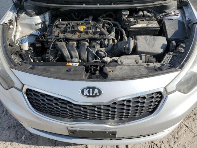 Photo 10 VIN: KNAFK4A64F5391628 - KIA FORTE LX 