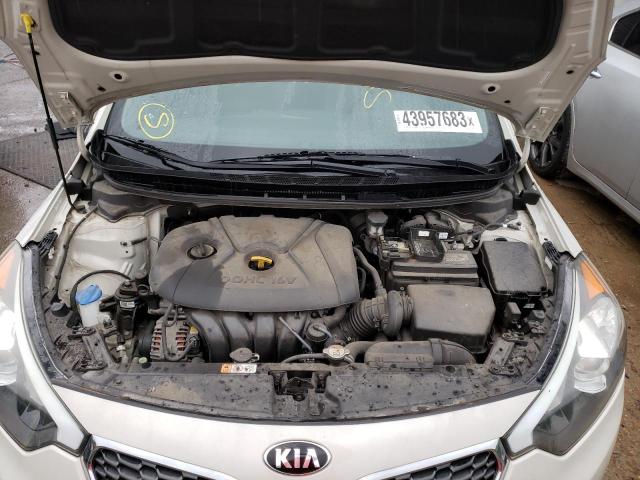 Photo 10 VIN: KNAFK4A64F5407150 - KIA FORTE LX 