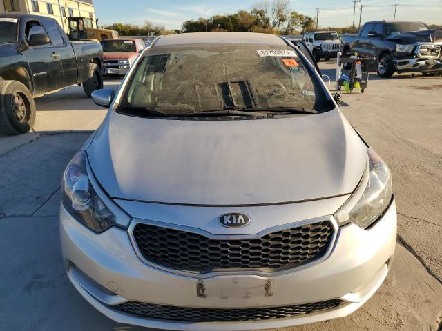 Photo 4 VIN: KNAFK4A64F5415457 - KIA FORTE LX 