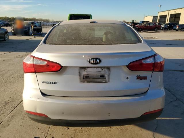 Photo 5 VIN: KNAFK4A64F5415457 - KIA FORTE LX 