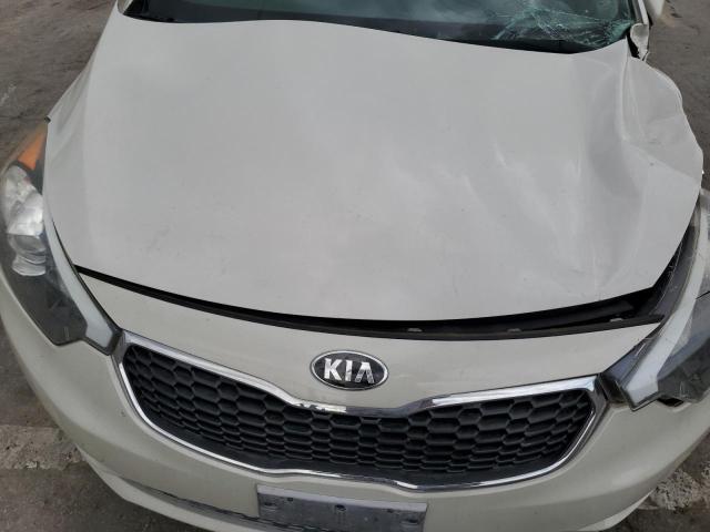 Photo 10 VIN: KNAFK4A64F5418018 - KIA FORTE LX 