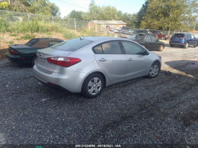 Photo 3 VIN: KNAFK4A64G5492749 - KIA FORTE 