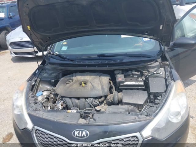 Photo 9 VIN: KNAFK4A64G5495960 - KIA FORTE 