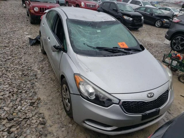 Photo 4 VIN: KNAFK4A64G5567501 - KIA FORTE LX 