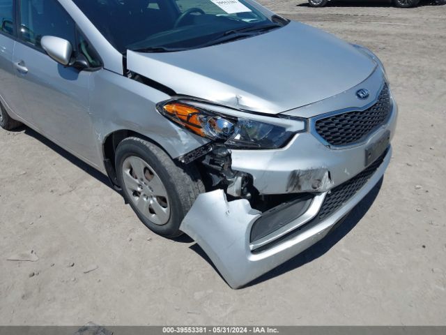 Photo 5 VIN: KNAFK4A64G5568356 - KIA FORTE 