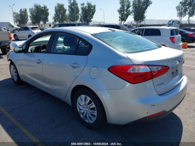 Photo 2 VIN: KNAFK4A64G5619662 - KIA FORTE 