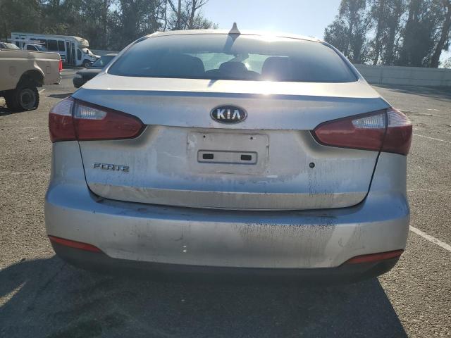 Photo 5 VIN: KNAFK4A65E5187290 - KIA FORTE LX 