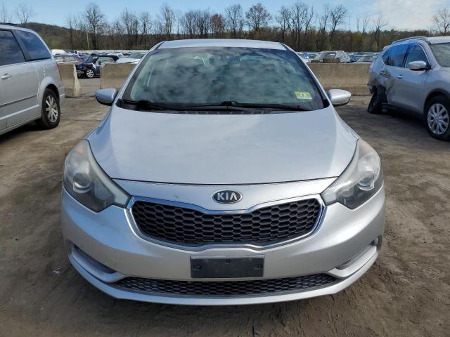 Photo 4 VIN: KNAFK4A65E5192652 - KIA FORTE 