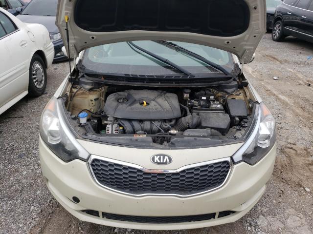 Photo 6 VIN: KNAFK4A65F5278268 - KIA FORTE LX 