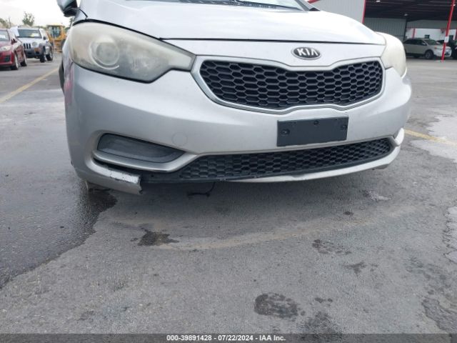 Photo 5 VIN: KNAFK4A65F5304612 - KIA FORTE 