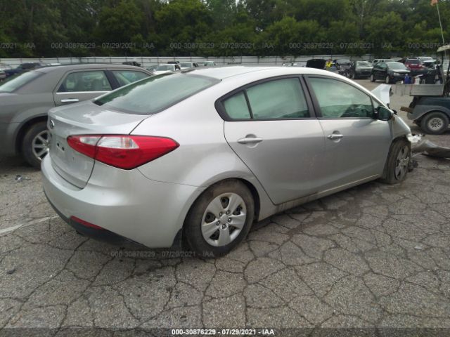 Photo 3 VIN: KNAFK4A65F5315173 - KIA FORTE 