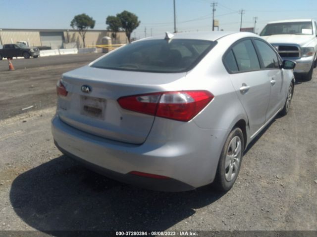 Photo 3 VIN: KNAFK4A65F5339313 - KIA FORTE 