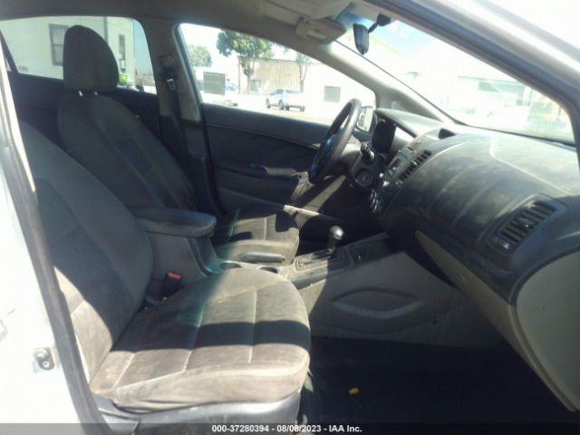 Photo 4 VIN: KNAFK4A65F5339313 - KIA FORTE 