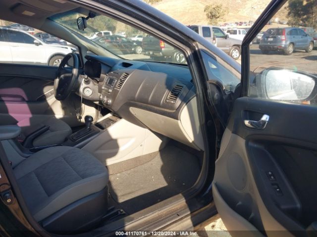 Photo 4 VIN: KNAFK4A65F5341451 - KIA FORTE 