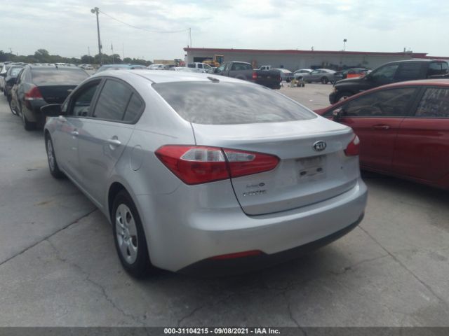 Photo 2 VIN: KNAFK4A65F5342079 - KIA FORTE 