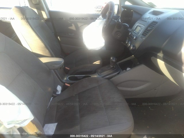 Photo 4 VIN: KNAFK4A65F5368441 - KIA FORTE 