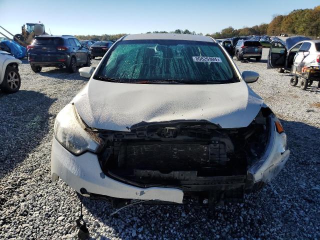 Photo 4 VIN: KNAFK4A65F5402197 - KIA FORTE LX 