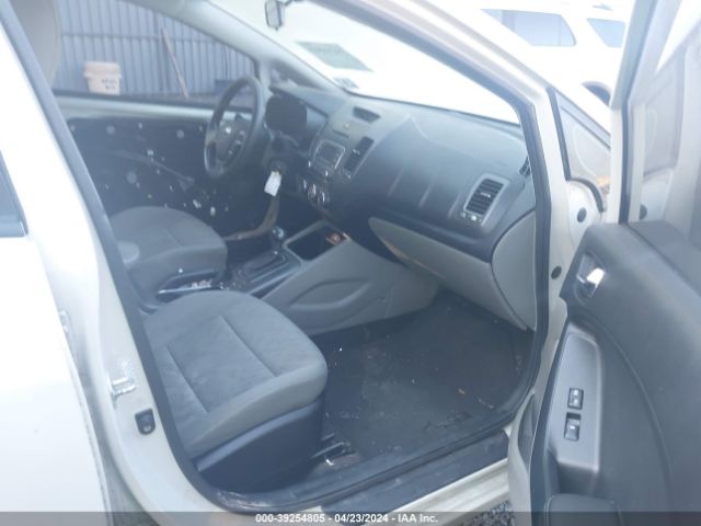 Photo 4 VIN: KNAFK4A65F5412664 - KIA FORTE 