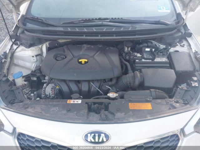 Photo 9 VIN: KNAFK4A65F5412664 - KIA FORTE 