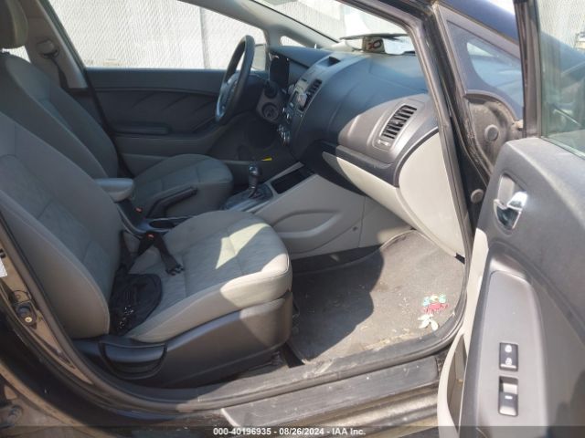 Photo 4 VIN: KNAFK4A65F5437399 - KIA FORTE 