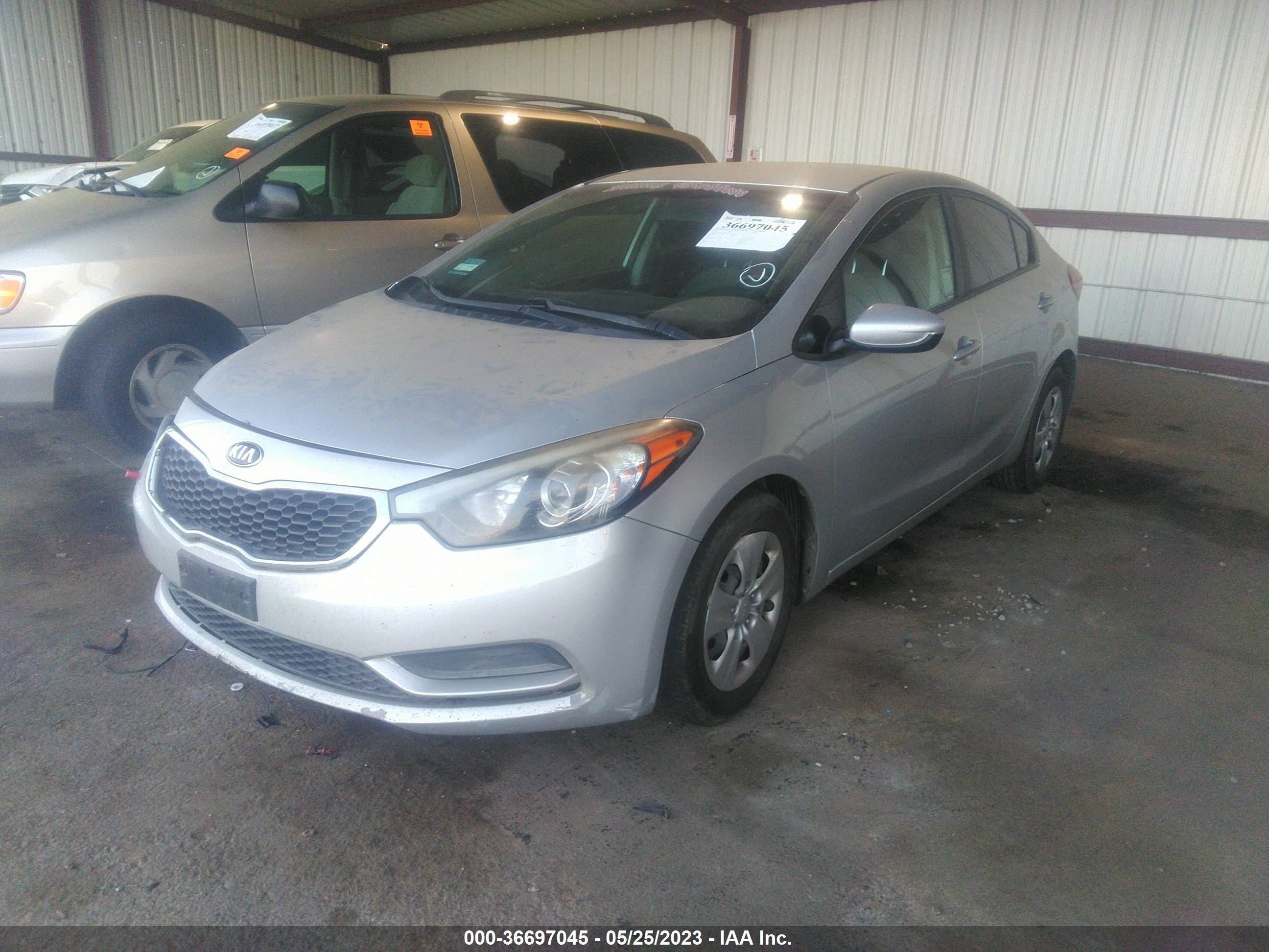 Photo 1 VIN: KNAFK4A65G5461042 - KIA FORTE 