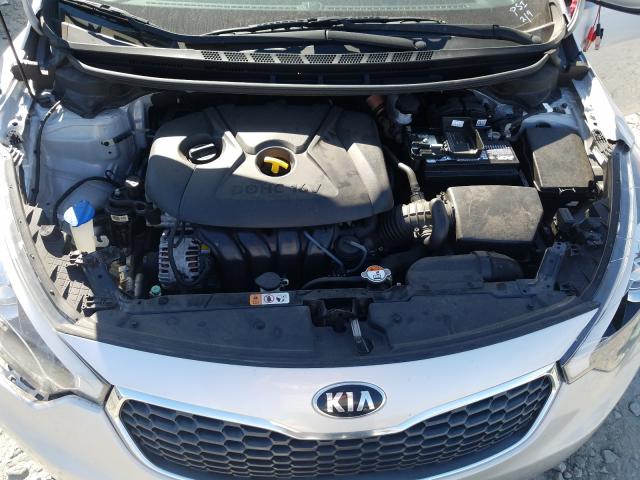 Photo 6 VIN: KNAFK4A65G5466144 - KIA FORTE LX 