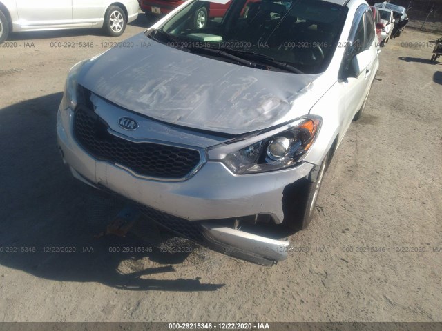 Photo 5 VIN: KNAFK4A65G5466161 - KIA FORTE 