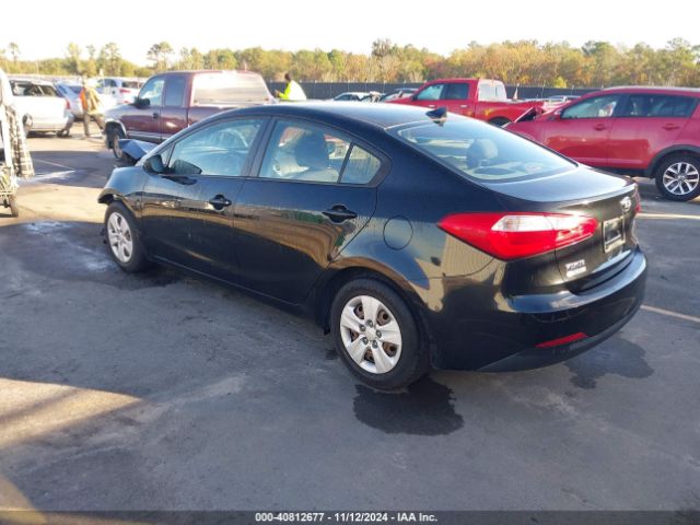 Photo 2 VIN: KNAFK4A65G5496597 - KIA FORTE 