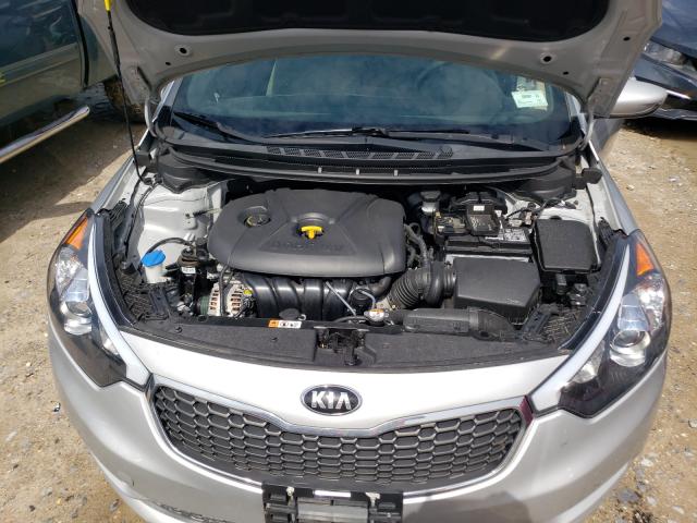 Photo 6 VIN: KNAFK4A65G5510109 - KIA FORTE LX 