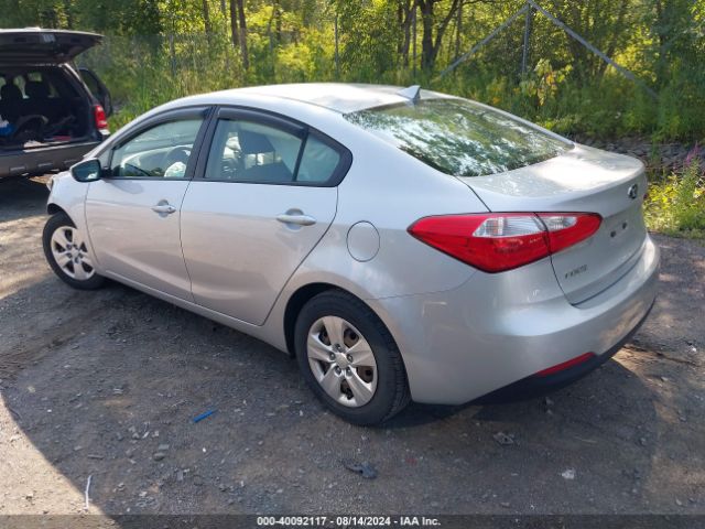 Photo 2 VIN: KNAFK4A65G5527363 - KIA FORTE 