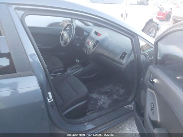 Photo 4 VIN: KNAFK4A65G5562288 - KIA FORTE 