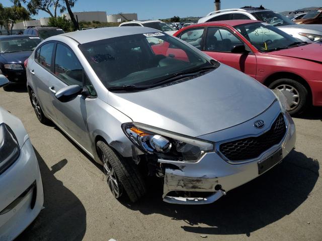 Photo 3 VIN: KNAFK4A66E5071967 - KIA FORTE 