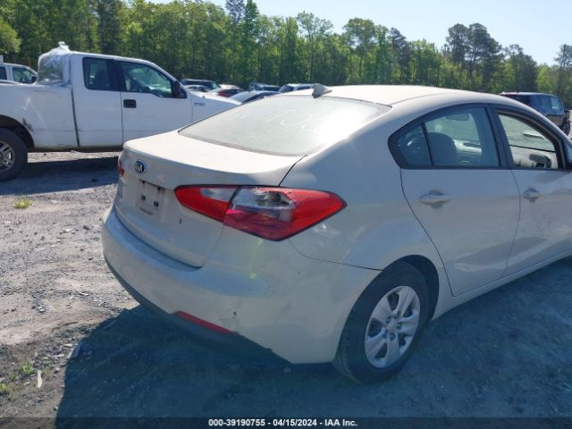 Photo 5 VIN: KNAFK4A66E5134338 - KIA FORTE 