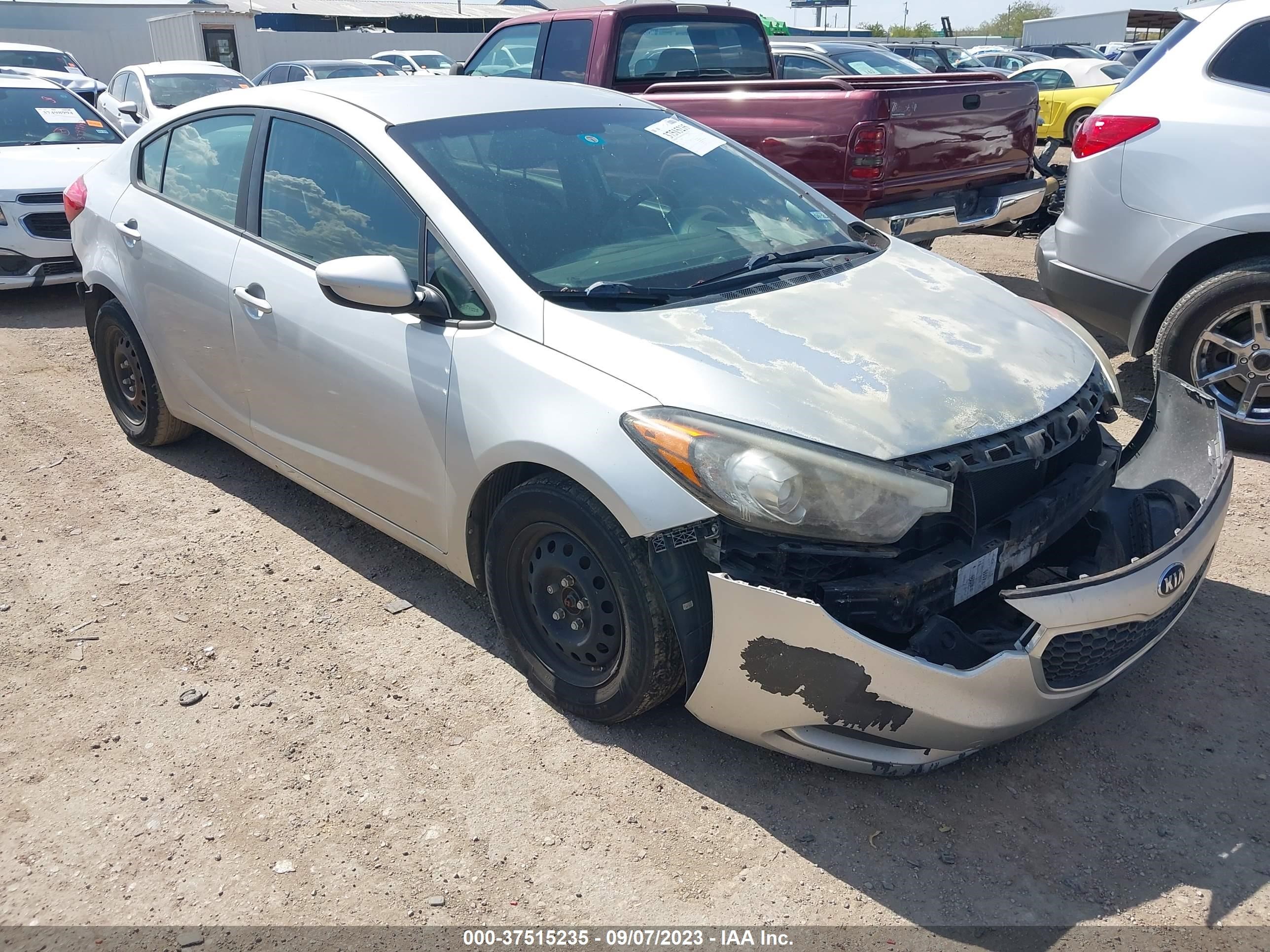 Photo 0 VIN: KNAFK4A66E5164505 - KIA FORTE 