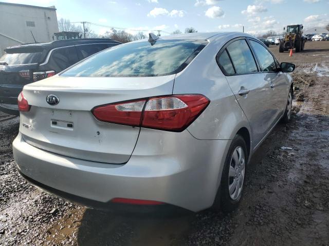 Photo 2 VIN: KNAFK4A66F5295290 - KIA FORTE LX 