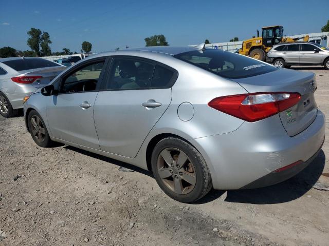 Photo 1 VIN: KNAFK4A66F5310497 - KIA FORTE LX 