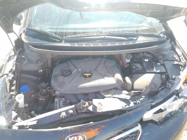 Photo 6 VIN: KNAFK4A66F5330202 - KIA FORTE LX 