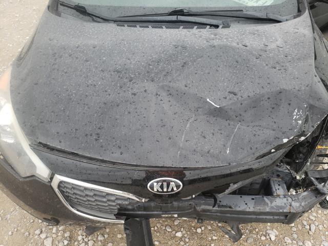 Photo 6 VIN: KNAFK4A66F5388424 - KIA FORTE LX 