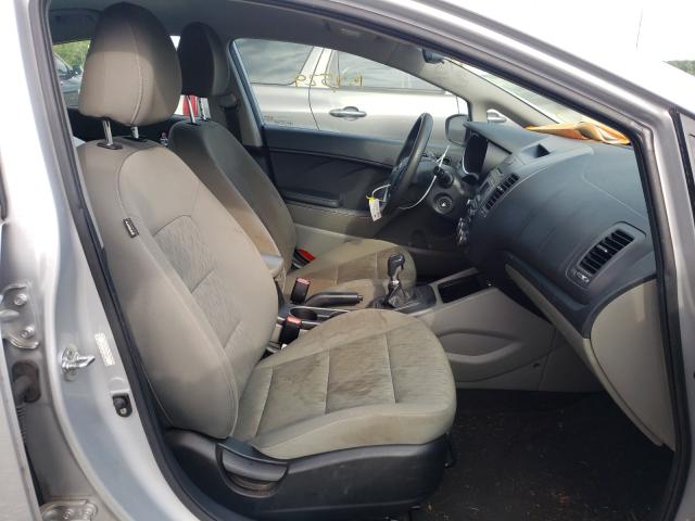 Photo 4 VIN: KNAFK4A66F5405657 - KIA FORTE LX 