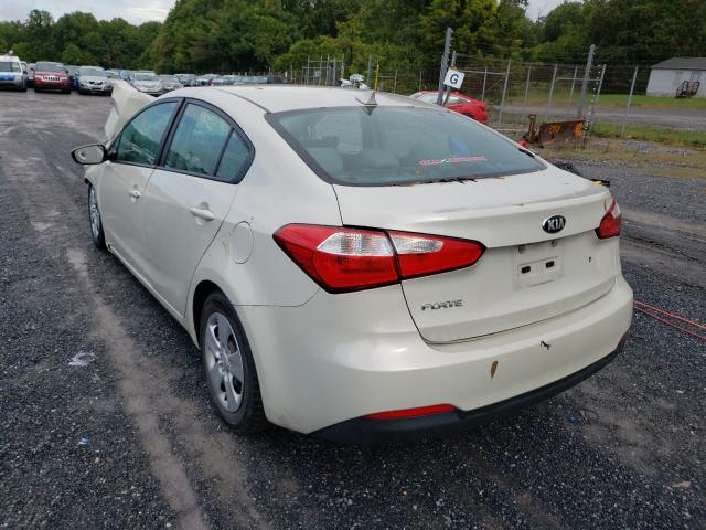 Photo 2 VIN: KNAFK4A66F5420627 - KIA FORTE LX 