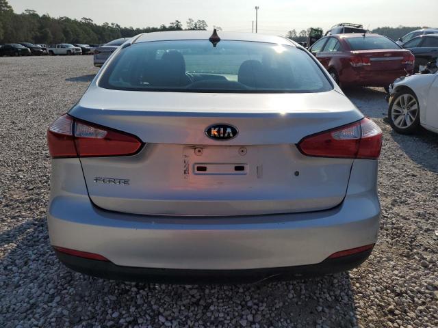 Photo 5 VIN: KNAFK4A66F5431370 - KIA FORTE LX 