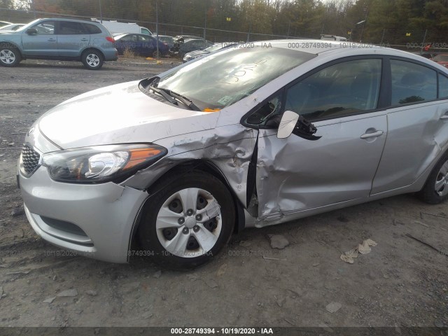 Photo 5 VIN: KNAFK4A66G5486533 - KIA FORTE 