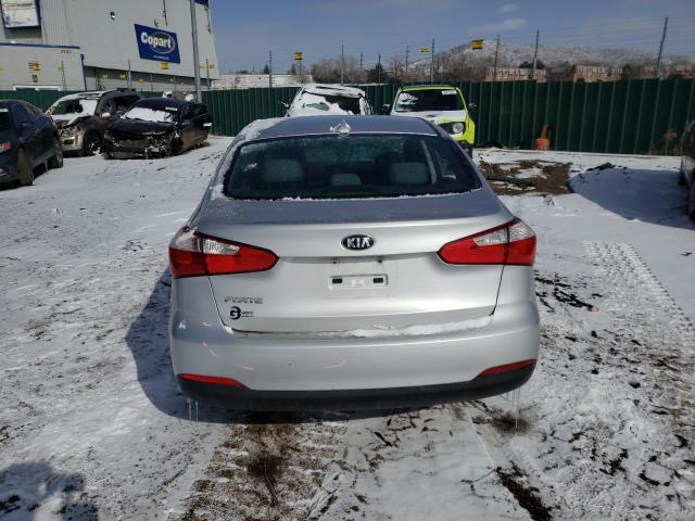 Photo 5 VIN: KNAFK4A66G5500057 - KIA FORTE LX 