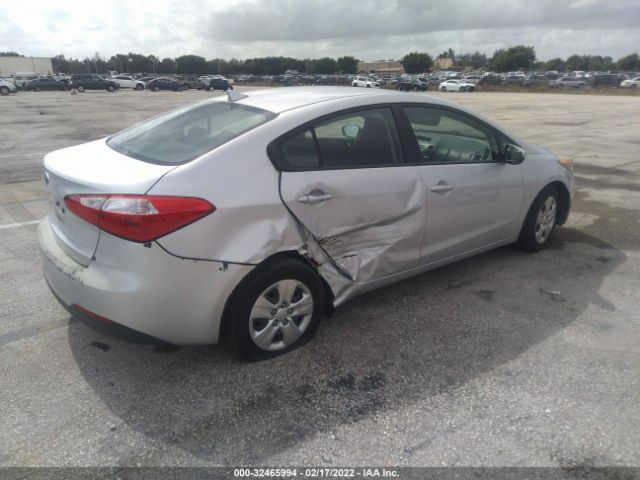 Photo 3 VIN: KNAFK4A66G5501645 - KIA FORTE 