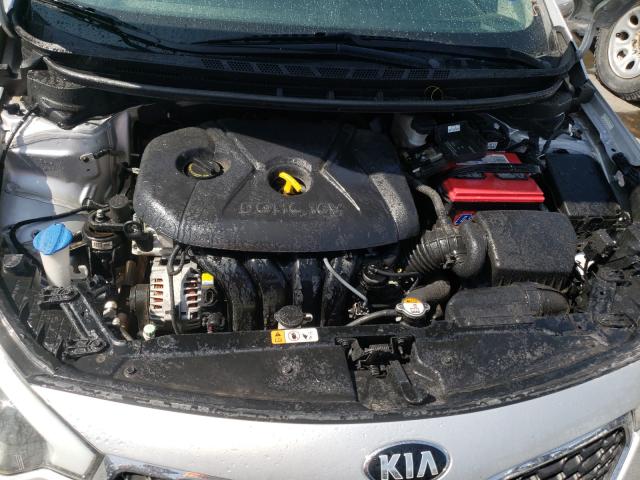 Photo 6 VIN: KNAFK4A66G5519921 - KIA FORTE LX 