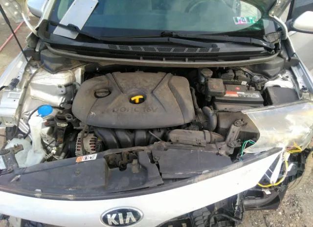 Photo 9 VIN: KNAFK4A66G5528392 - KIA FORTE 